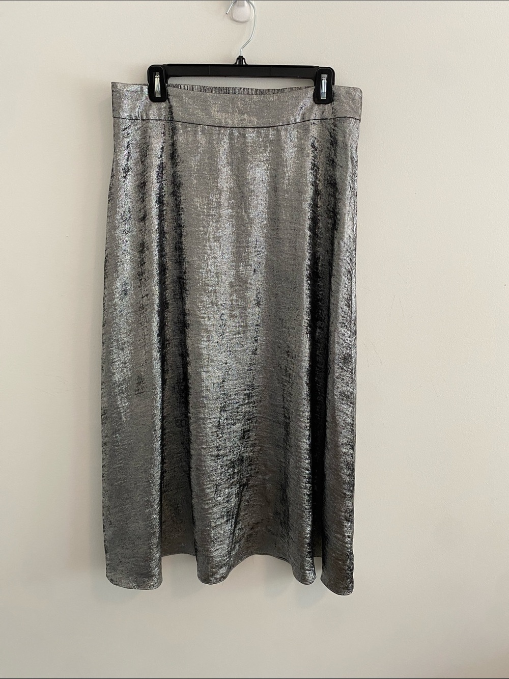 Chico’s Metallic Silver Pull On Midi Skirt Size 12